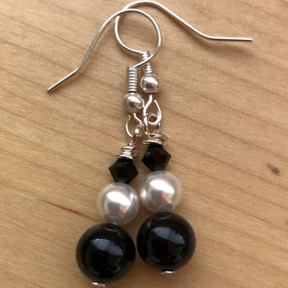 Handmade Swarovski Crystal earrings - Picture 1 of 1
